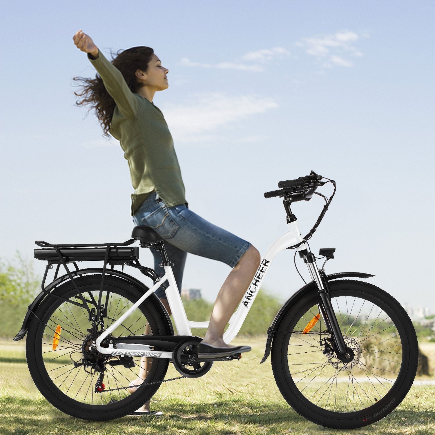 What are the advantages and disadvantages of cycling?